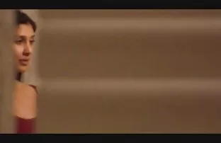 XXX వ్యక్తి చెప్పబడింది humiliates GIMP అమ్మాయి సెక్స్ ముందు