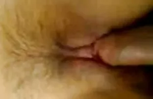 XXX పాత వేశ్య బేర్ వక్షోజాలను గర్ల్ మద్యం