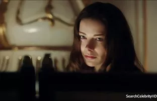 XXX బదులుగా టీ పట్టింది, ఒక లోతైన Blowjob in the kitchen