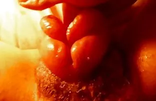 XXX తాన్య ఉండిపోయింది మేజోళ్ళు మరియు వ్యాప్తి కాళ్ళు