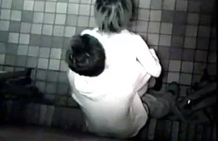 XXX పట్టింది ఆఫ్ ఒత్తిడి తో ఒక పరిణతి లేడీ