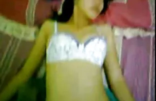XXX రైళ్లు అలా ఒకే సమయంలో రెండు మొడ్డలు చీకడం