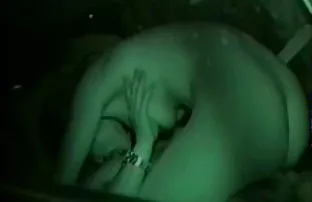 XXX పెయింట్ అమ్మాయి అద్దాలు scribbling సభ్యుడు
