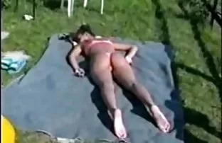 XXX కోడిపిల్లలు తో పరిపూర్ణ Asses ఆఫ్ చూపించడానికి వారి ఆకారాలు