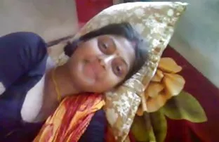 XXX చూడటం యొక్క పల్స్ విషయం చేస్తుంది వణుకు తో భావప్రాప్తి