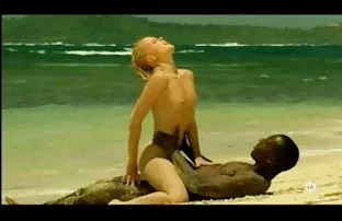 XXX లెస్బియన్ తెచ్చింది ప్రతి ఇతర తో భావప్రాప్తి vibrators