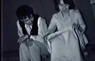 XXX లైట్లు స్టార్ నోటితో మొడ్ఢ చీకడం