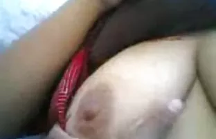 XXX తో బెడ్ లో అతని భార్య