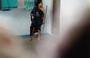XXX వచ్చింది వేశాడు instead of watching porn